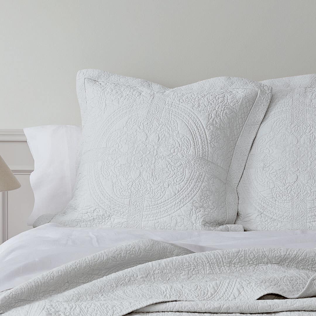 Artemida Bedspread - White