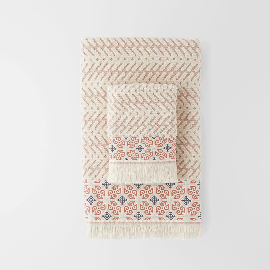 Pia Towel - Oat/Clay